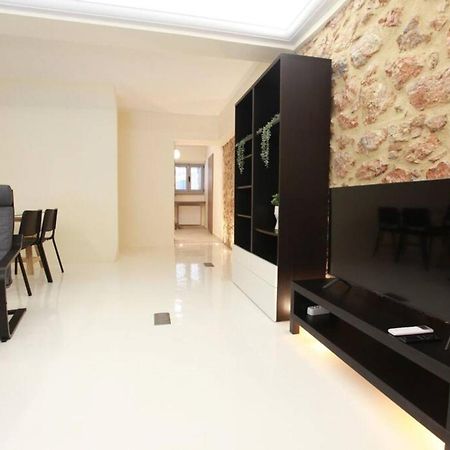 Elegant Studio At The Acropolis Hills Apartment Атина Екстериор снимка